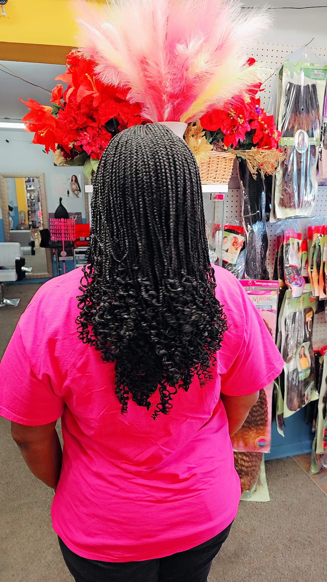 Queen 228 Hair Braiding Salon