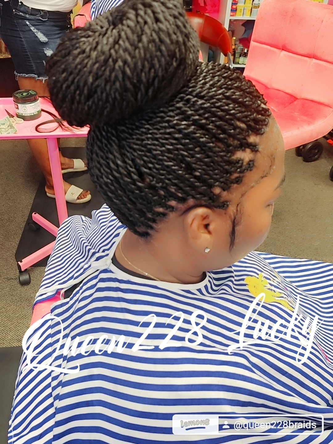 Queen 228 Hair Braiding Salon